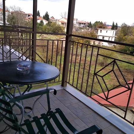 To Spiti Tis Irinis 2* Vitina