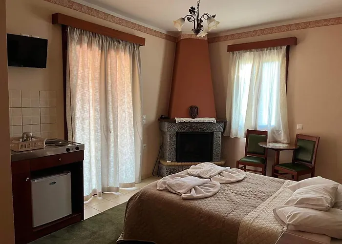 To Spiti Tis Irinis ויטינה