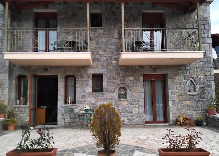 To Spiti Tis Irinis בית הארחה