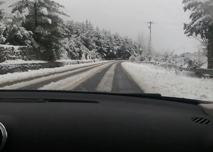 To Spiti Tis Irinis בית הארחה 2*